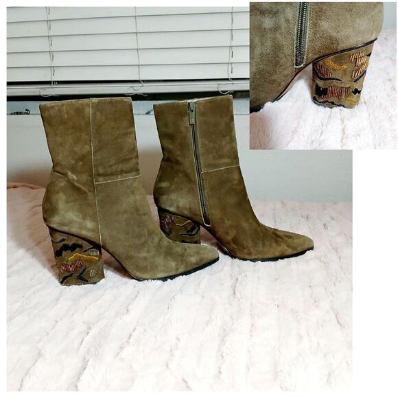 Donald J. Pliner Vantsip Kid Suede Boots Size 9M - Picture 1 of 13